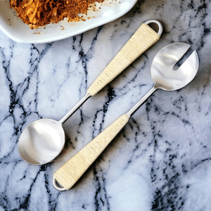 Le Monde: VILLA SALAD SERVERS