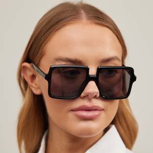 Sunglasses: BLACK AMALFI SUNGLASSES
