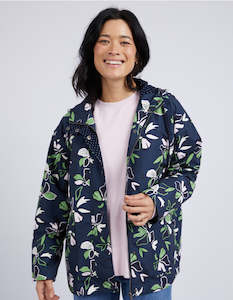 Fashion: IDYLL RAINCOAT