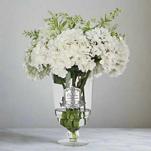 Cote Noire: WHITE GRAND SUMMER HYDRANGEA