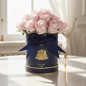 Cote Noire Navy & Pink Hat Box Bouquet