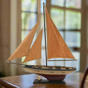 Le Monde: Le Monde Calypso Model Yacht