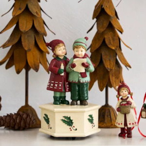 French Country: French Country Nils & Elsa Music Box