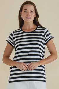 Betty Basics Caia Crew Tee Black & White