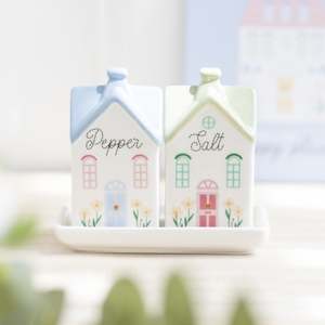 Ladelle: Pastel Houe Salt & Pepper Set