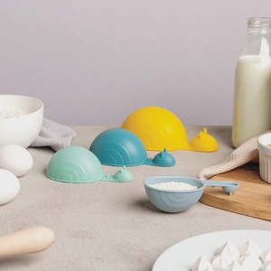 Ladelle: Shelly Measuring Cups