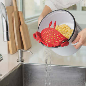 Crabby Pasta Pot Strainer