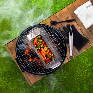 Drinking Gifts: 4pc BBQ Grill basket Set