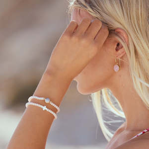 Jewellery 1: Pink Glass Bead Clover Bracelet