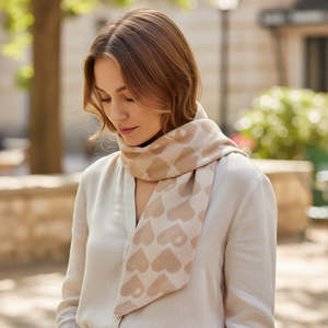 Latte Vermont Heart Scarf