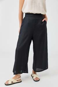 Eb & Ive Ebony Studio Crop Pant