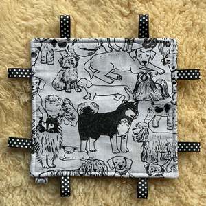 Gifting: Taggie Sensory Square High Contrast