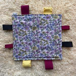 Gifting: Taggie Sensory Square