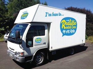 Moving Truck: Nissan Atlas Truck 2000*