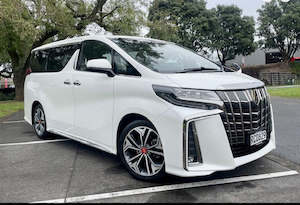 People Movers: Toyota Alphard 2022