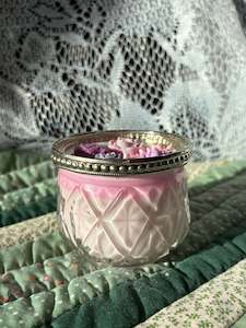 Classic Candles: Scented glass candle