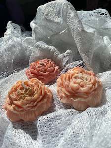 Flower Candles: Orange flower candle