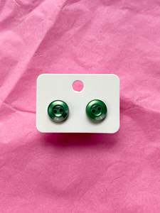 Button stud earrings | Green