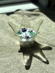 Gifts Under 20: Upcycled Scented Candle | Glass Christmas Flower