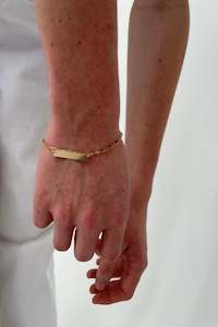 Bracelets: Gold Bar Bracelet