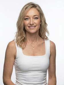 Recommended Seguno: Lightning Bolt Charm Necklace