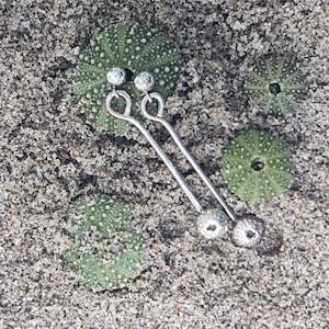 Earrings: Kina Earrings - small drop