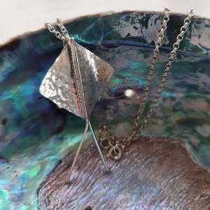 Necklaces: Stingray Necklace