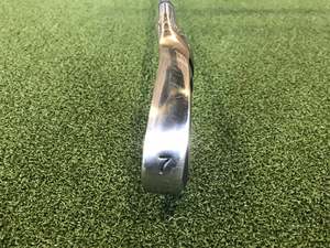 Nickent  4DX 32° 7 Iron *Excellent Condition*
