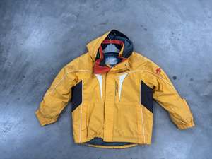 Descente Junior Snow Jacket *Excellent Condition*