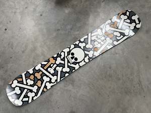 Snowboards Without Bindings: Signal Skull 150cm Snowboard