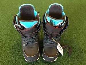 Snowboard Boots: Burton Emerald 23cm US6 Snowboard Boot with Speed Lacing *Excellent Condition*