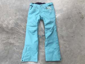 Snowboards: Estivo Women's Flare Snow Pants *Excellent Condition*