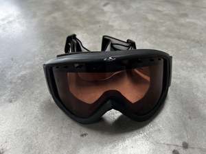 Snowboards: Smith Black Snow Goggles