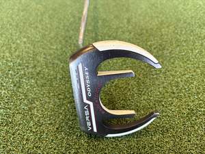 Putters: Odyssey Versa Sabertooth 34" Putter