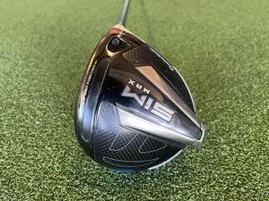 Drivers: TaylorMade Sim Max 10.5° Driver