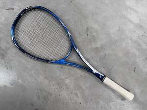 Tennis: Yonex Nexiga 80S Tennis Racket