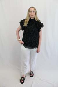 Color White: Mariacher. - Linen Pants