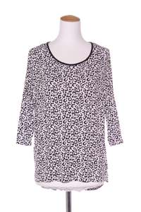 25 Off Sale: BETTY BASICS - Leopard print viscose top! 8-12