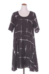 25 Off Sale: THANNY - Stroke print linen dress + pockets! 14