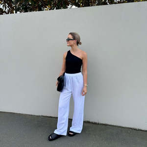 MOOCHI 6&7 (LN) "One shoulder" rib knit tank! 14