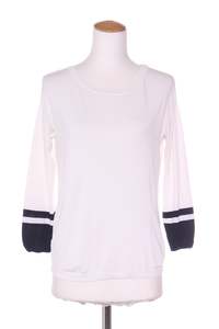 MOOCHI - Rayon knit crop sleeve top! 8-10