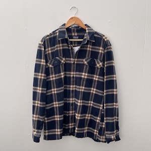 Menswear: Patagonia Flannel Shirt - Size L