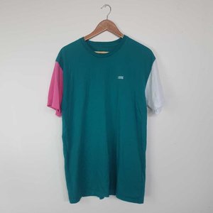 Menswear: Vans Tee - Size L
