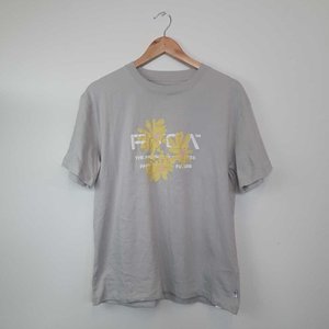 RVCA Tee - Size XS