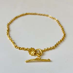 Festive Treats: Briar Whisped Flowered Bracelet