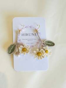 Hand crocheted Mountain Daisy earrings