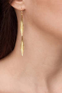 Kiri Schumacher: Karohirohi Earrings Long | 22ct Gold Plate