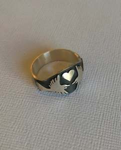 Tui Heart Ring