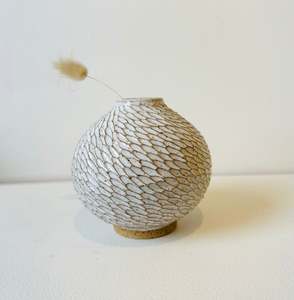Round Vase : White