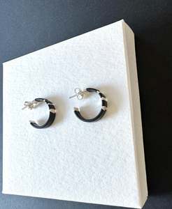 Black White Exhibition: Small Silver Hoop Earrings with fused rubber